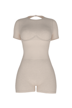 Enterizo corto manga corta sesgo Ref.324 PU