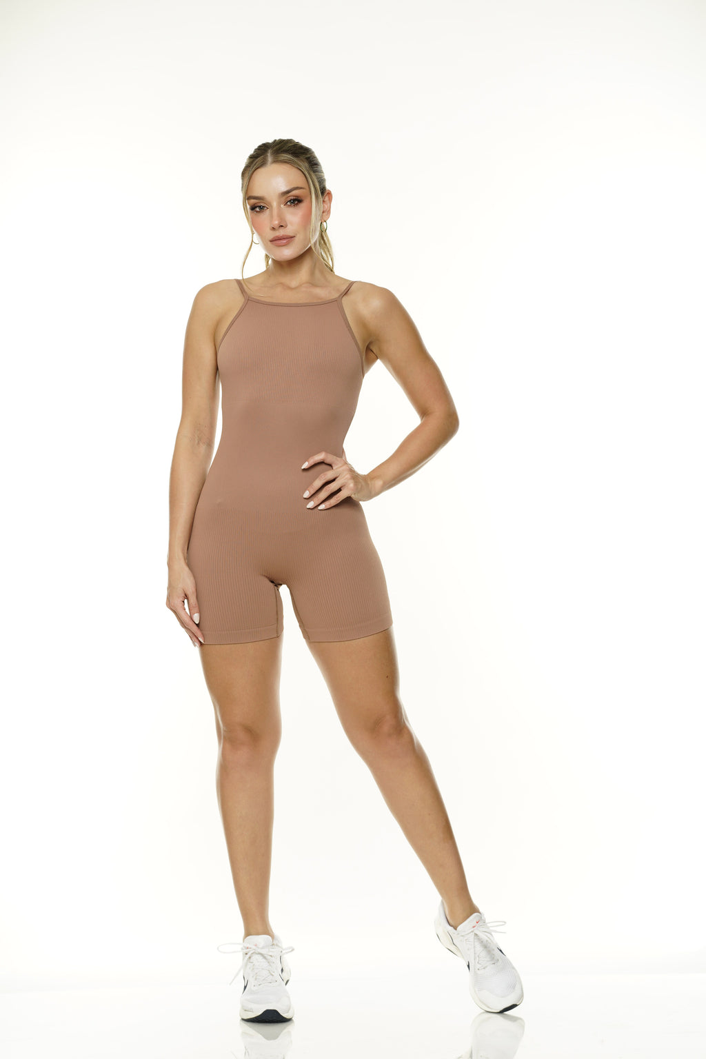 Enterizo corto tiras 330