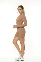 Enterizo corto cierre manga larga hueco atrás Ref.331 PU