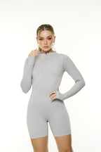 Enterizo corto cierre manga larga hueco atrás Ref.331 PU